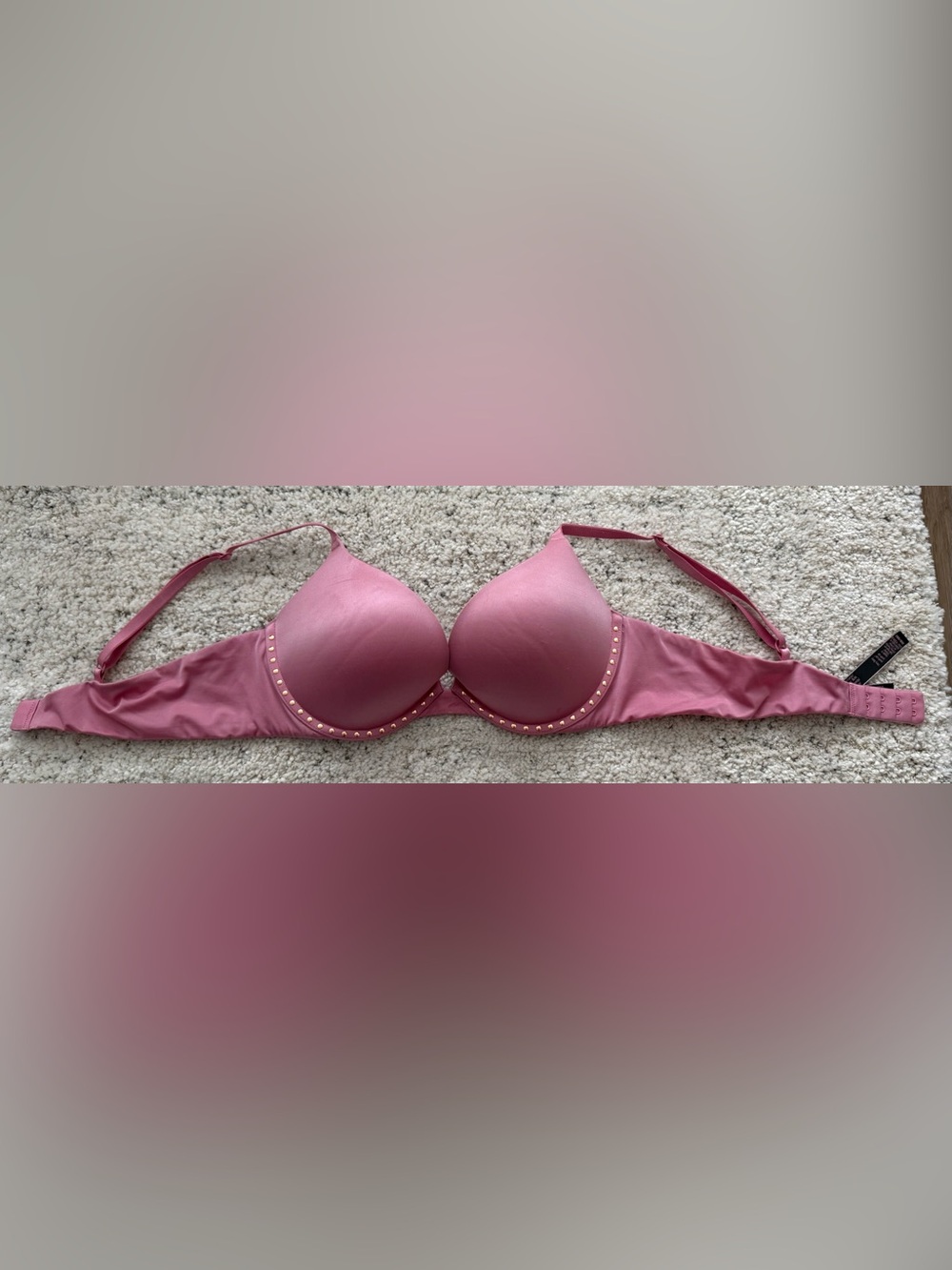 Victoria’s Secret Very Sexy Push Up Bra 36B Pink Gold Studded Smooth Padded